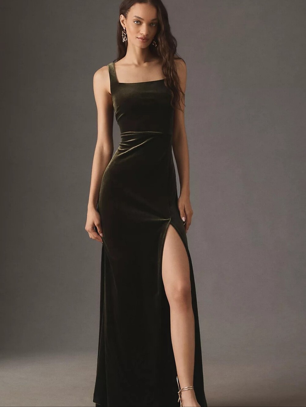 Elegant Black Green Velvet Evening Dress with Thigh Slit